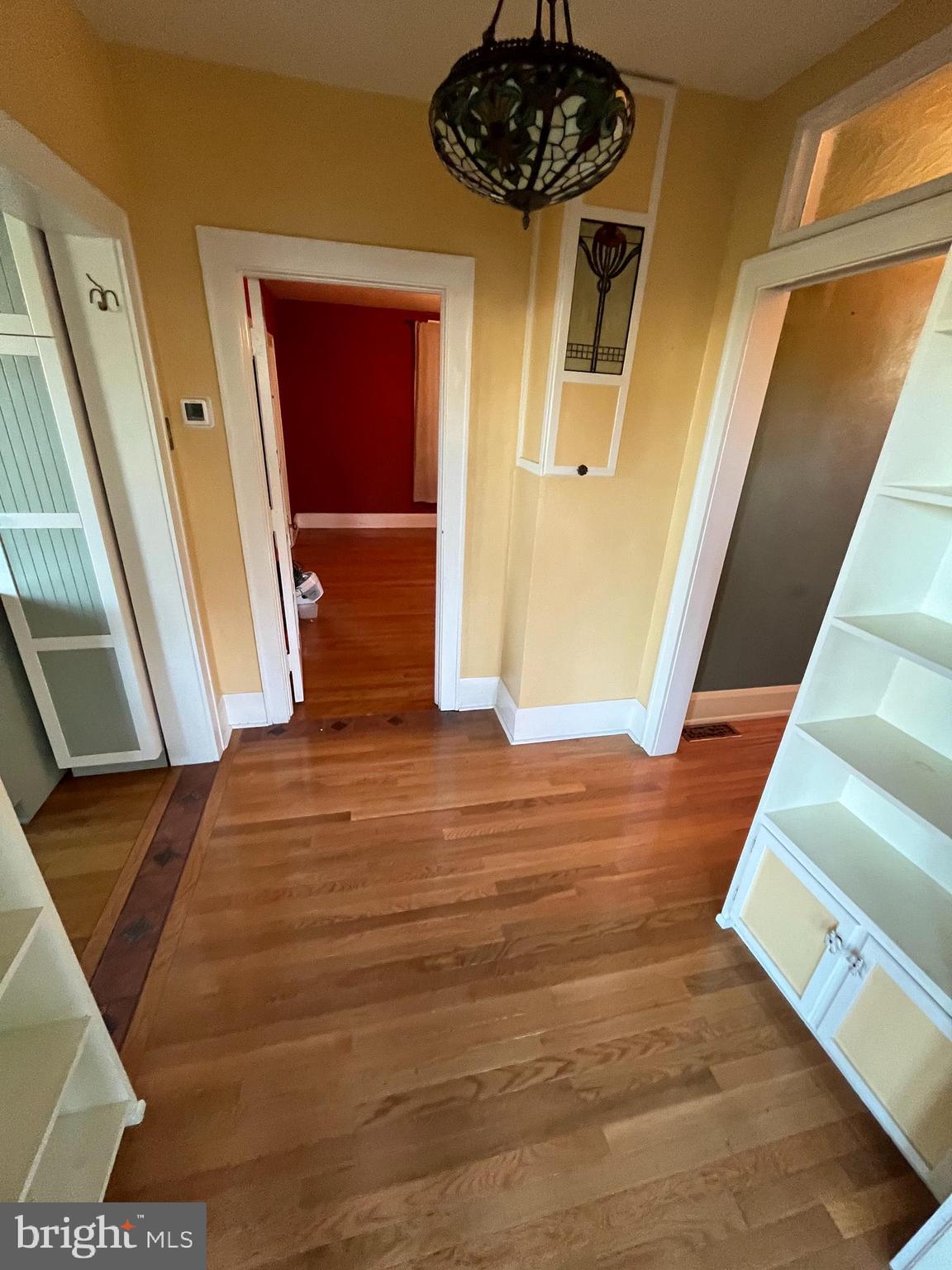 131 W COLLEGE AVENUE