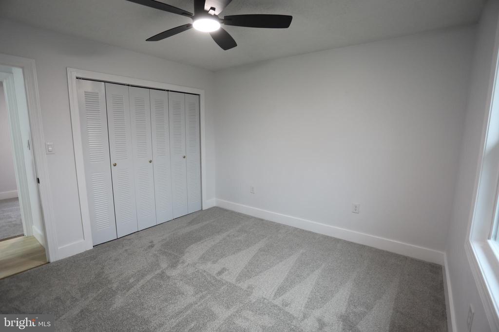 12231 UPPER GEORGES CREEK ROAD SW