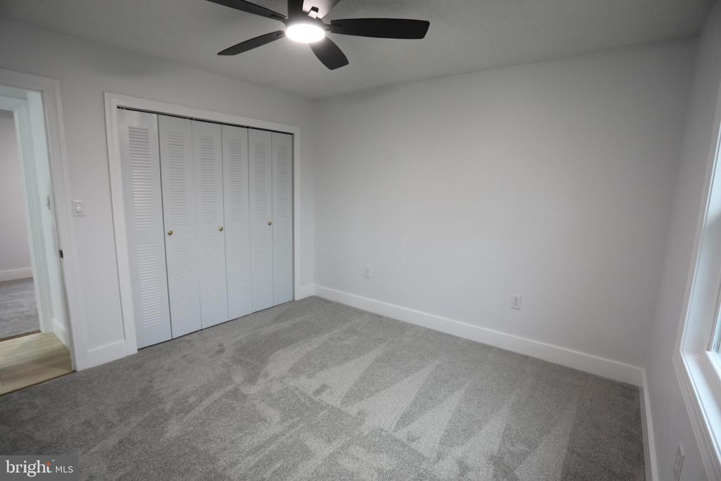 12231 UPPER GEORGES CREEK ROAD SW