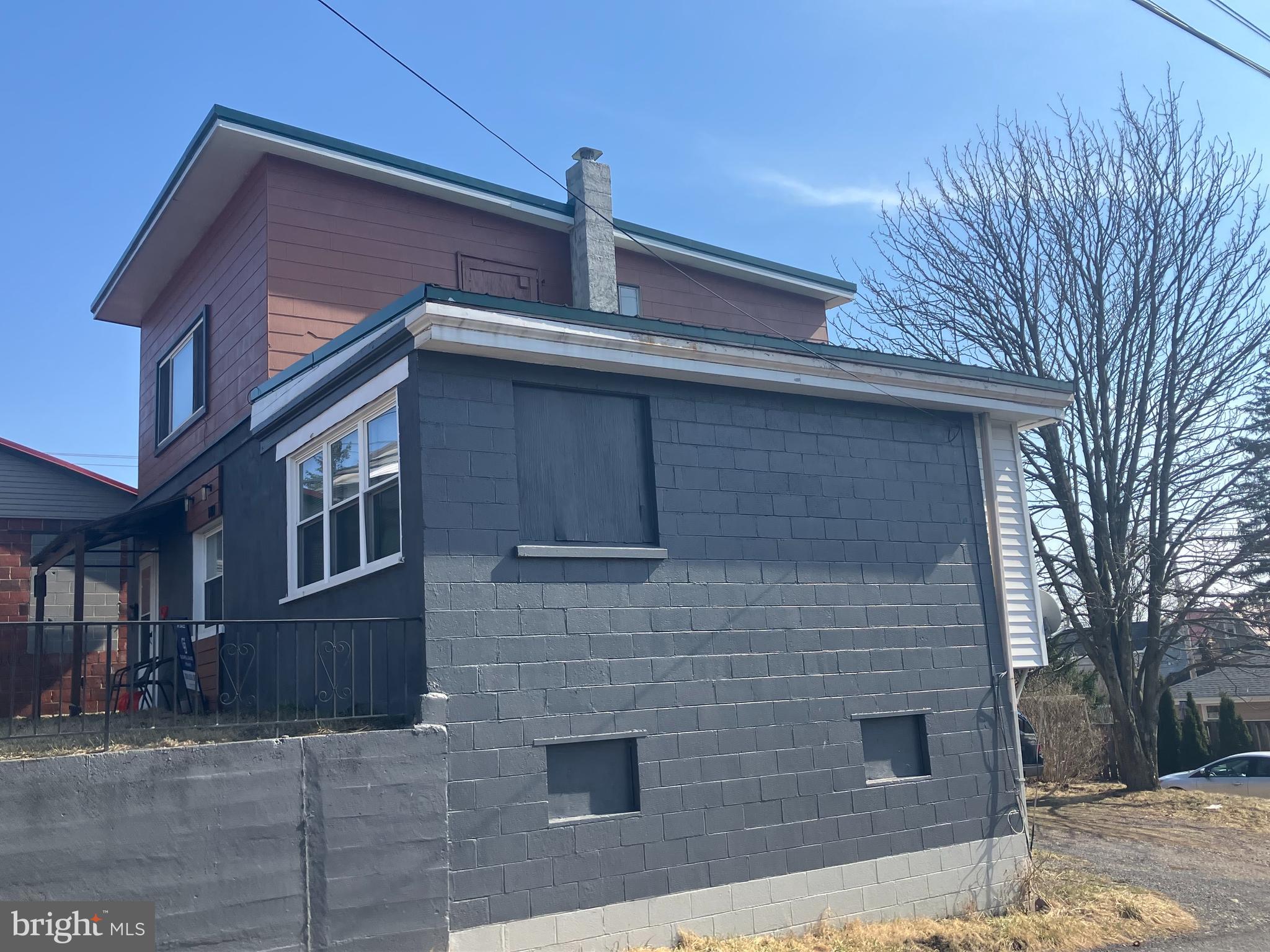 180 E MECHANIC STREET