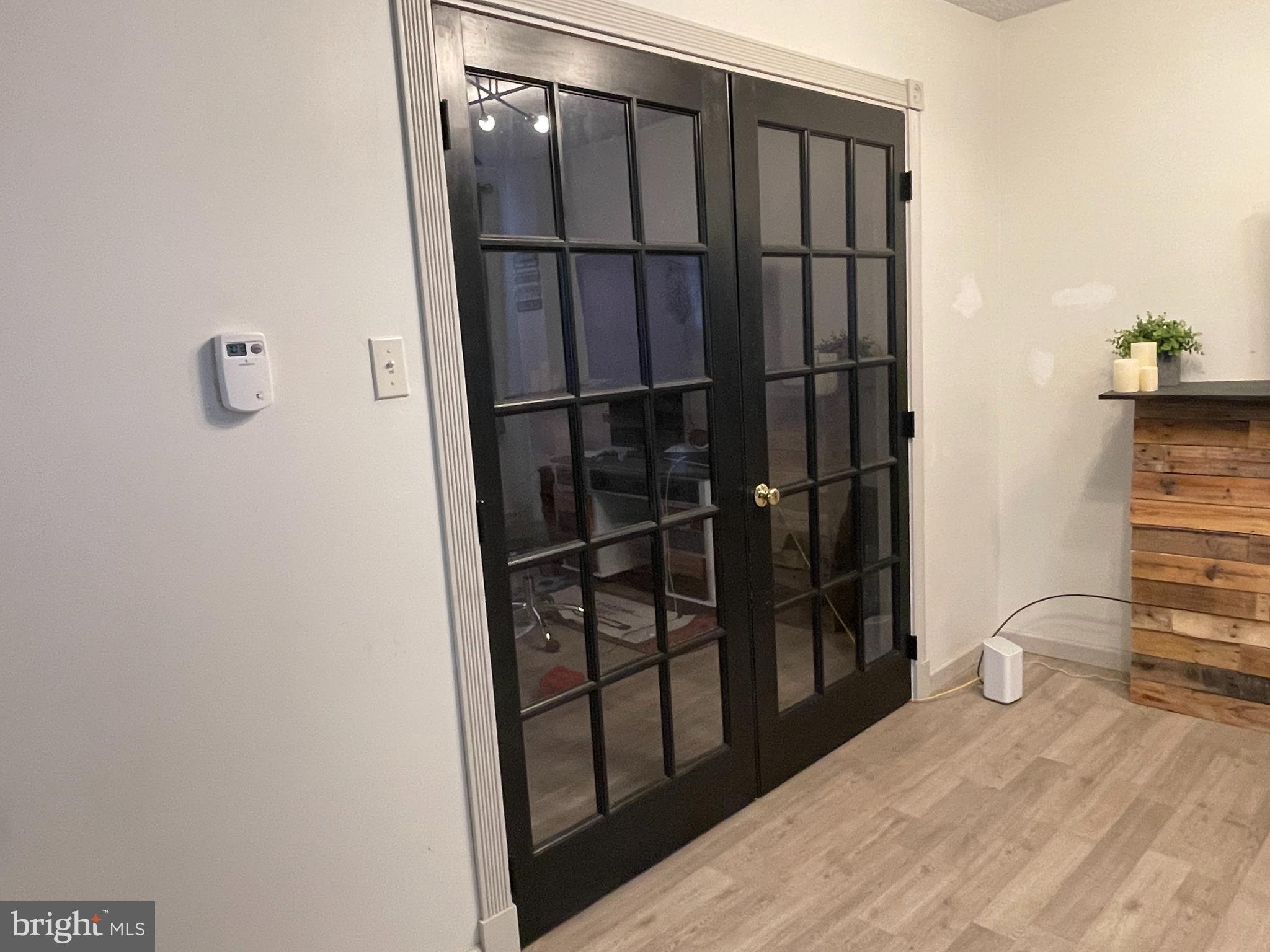 180 E MECHANIC STREET
