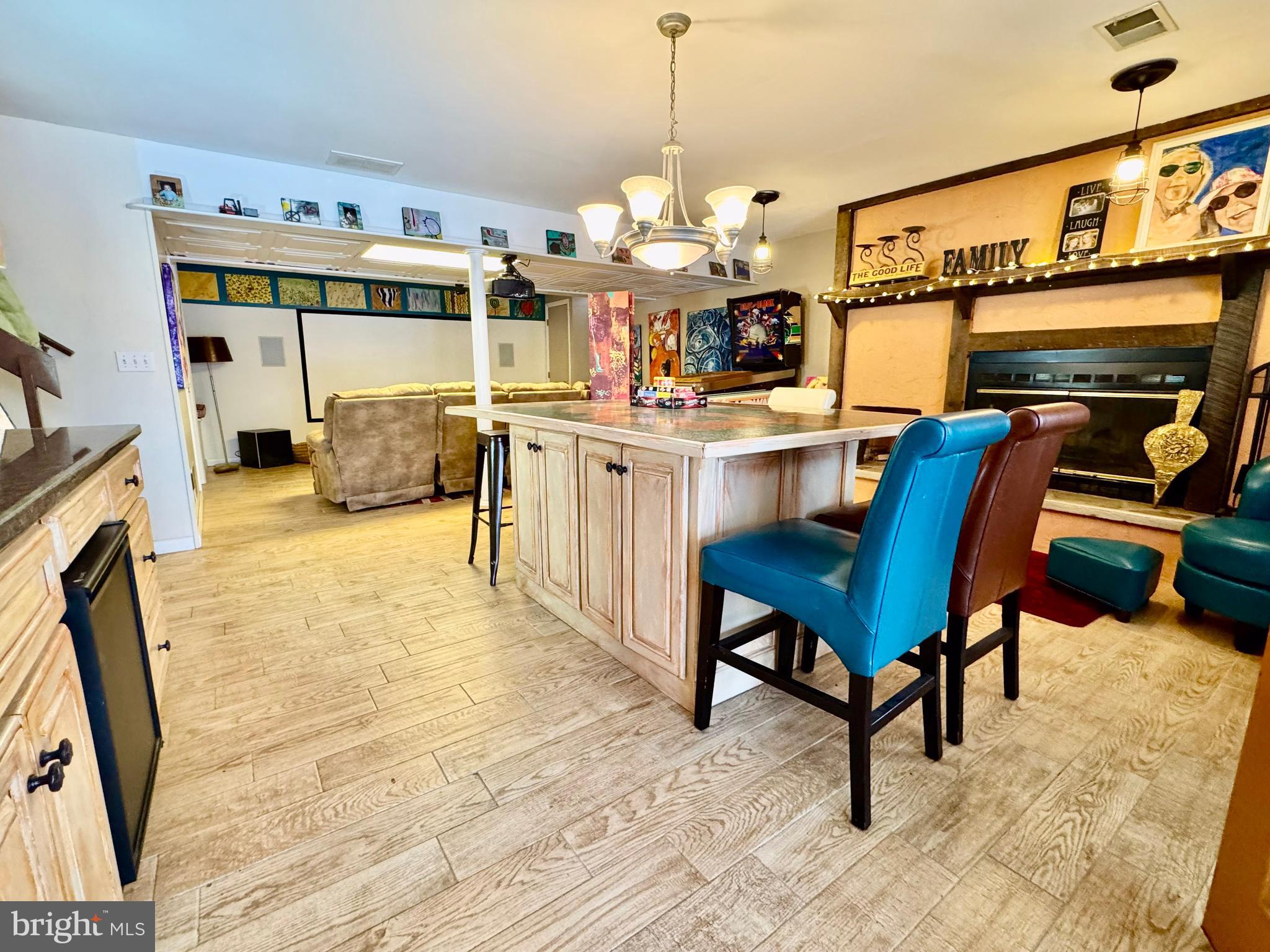 16105 SPRUCEWOOD DRIVE