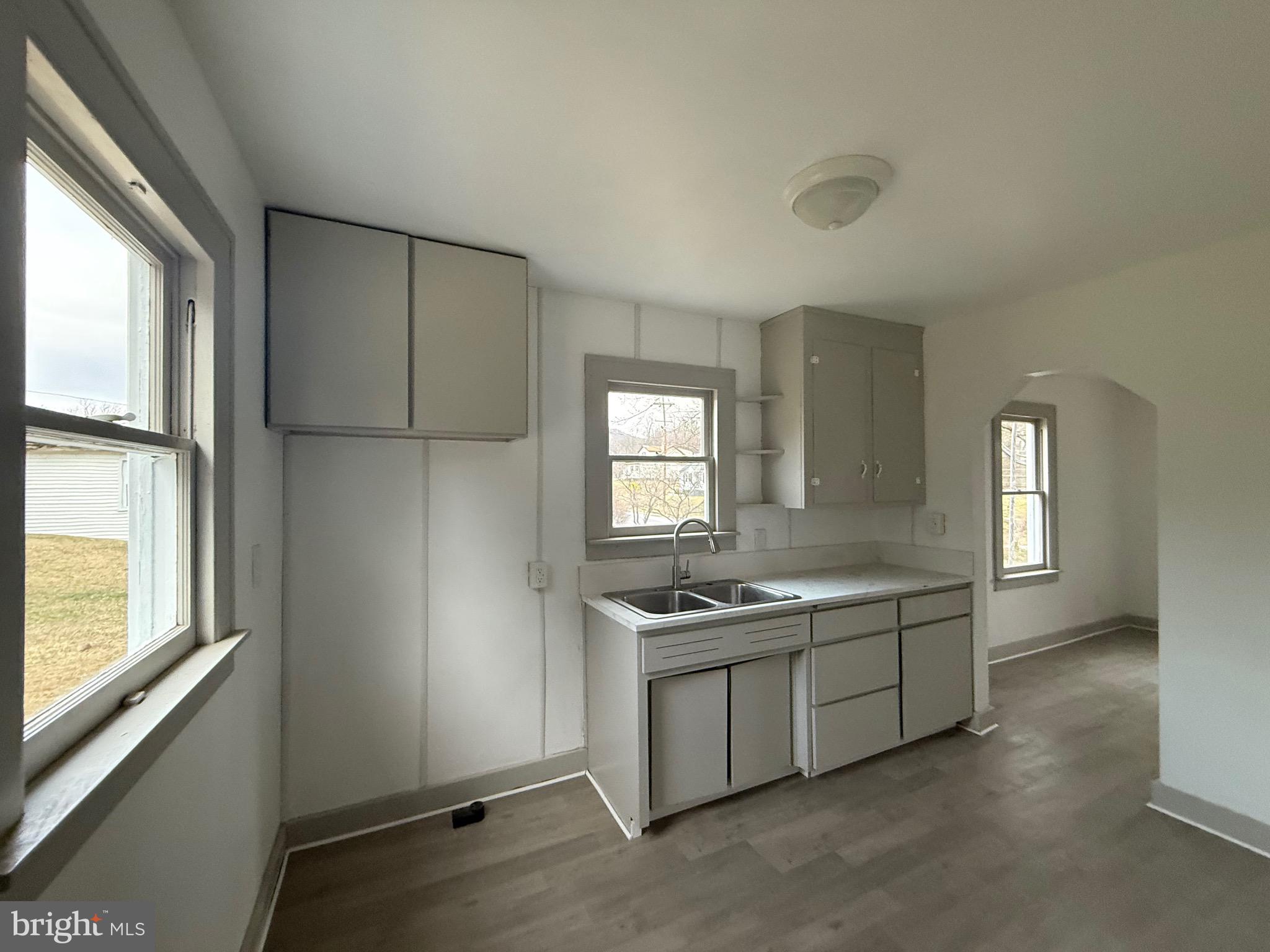 13507 MCMULLEN HIGHWAY SW