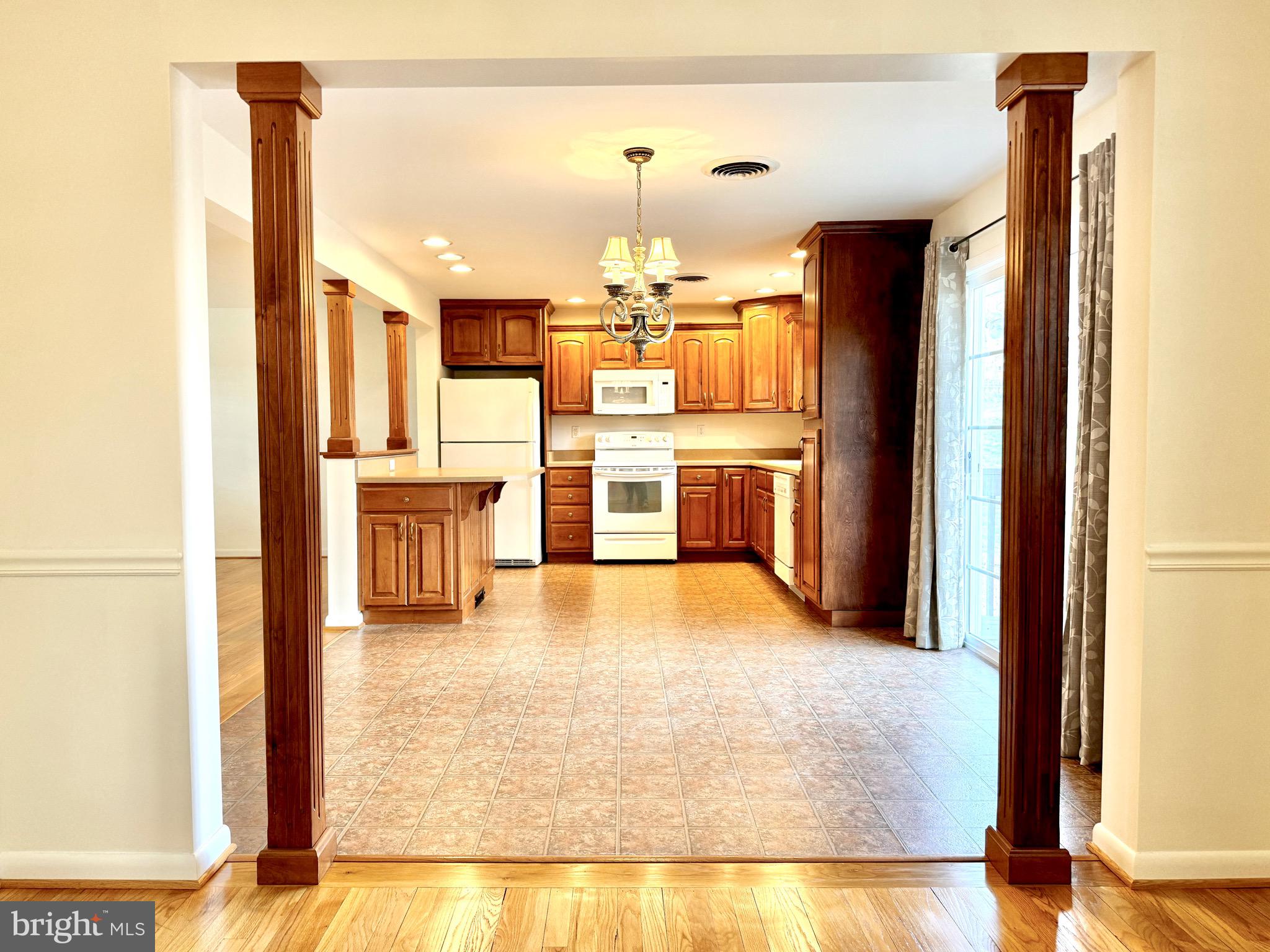 14805 WOODS EDGE COURT SW