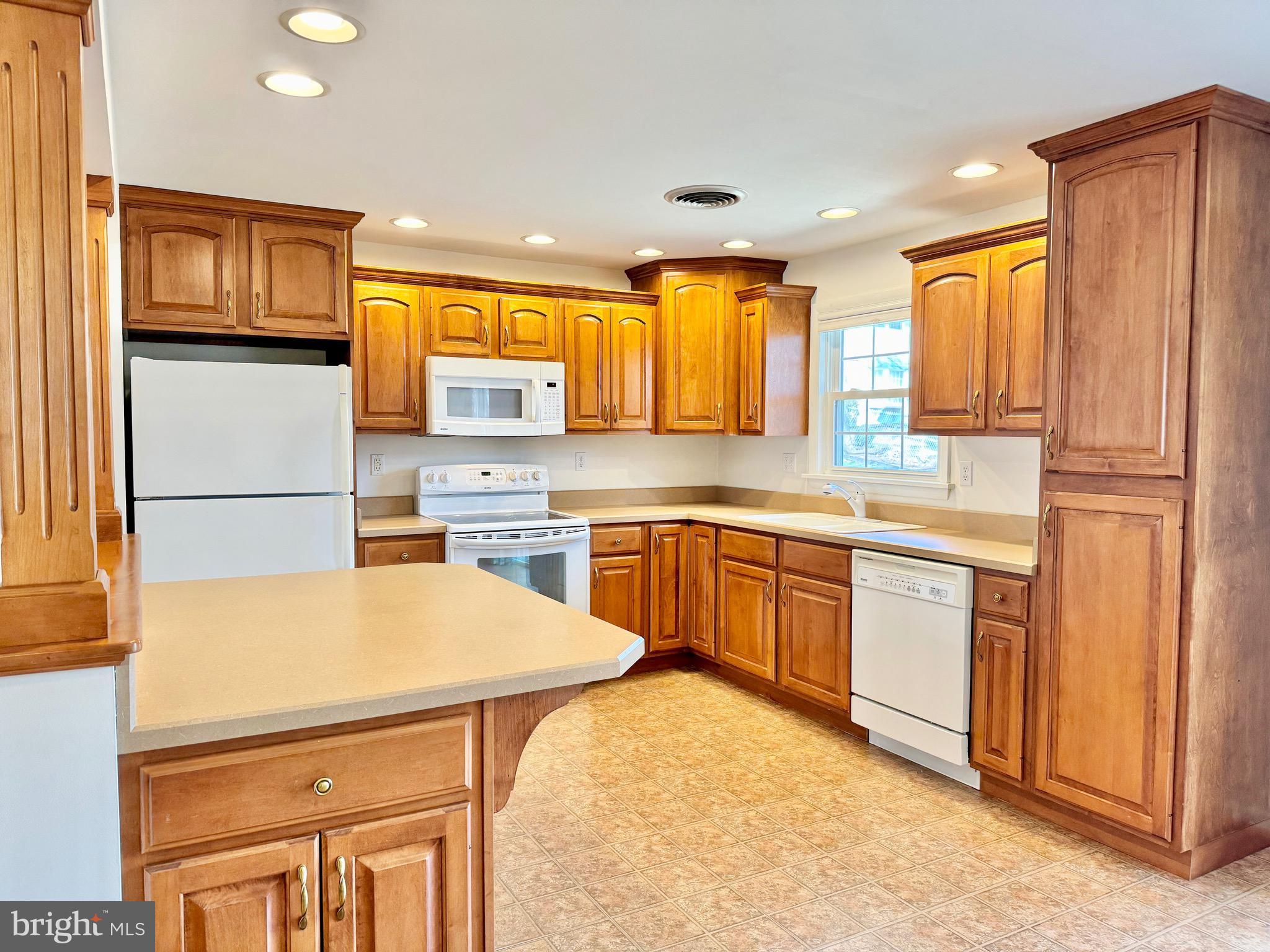 14805 WOODS EDGE COURT SW