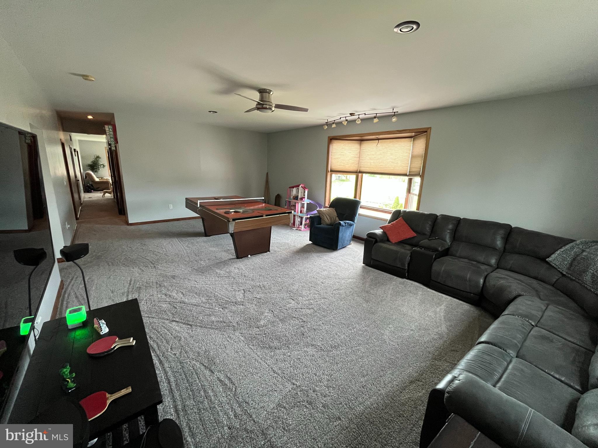121 BRADDOCK HEIGHTS
