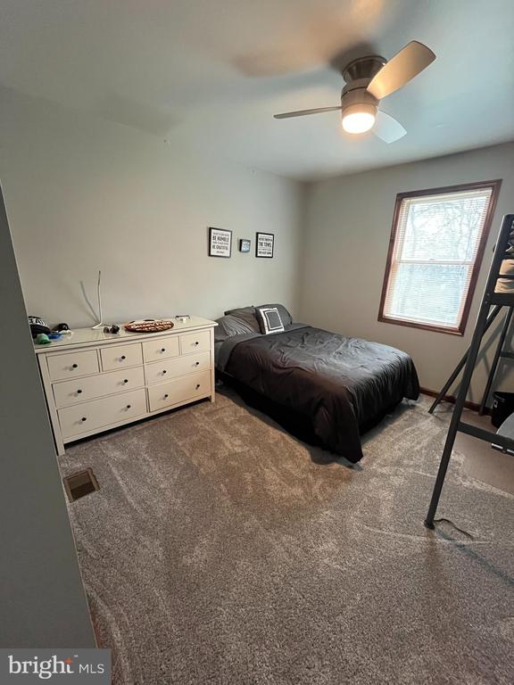 121 BRADDOCK HEIGHTS