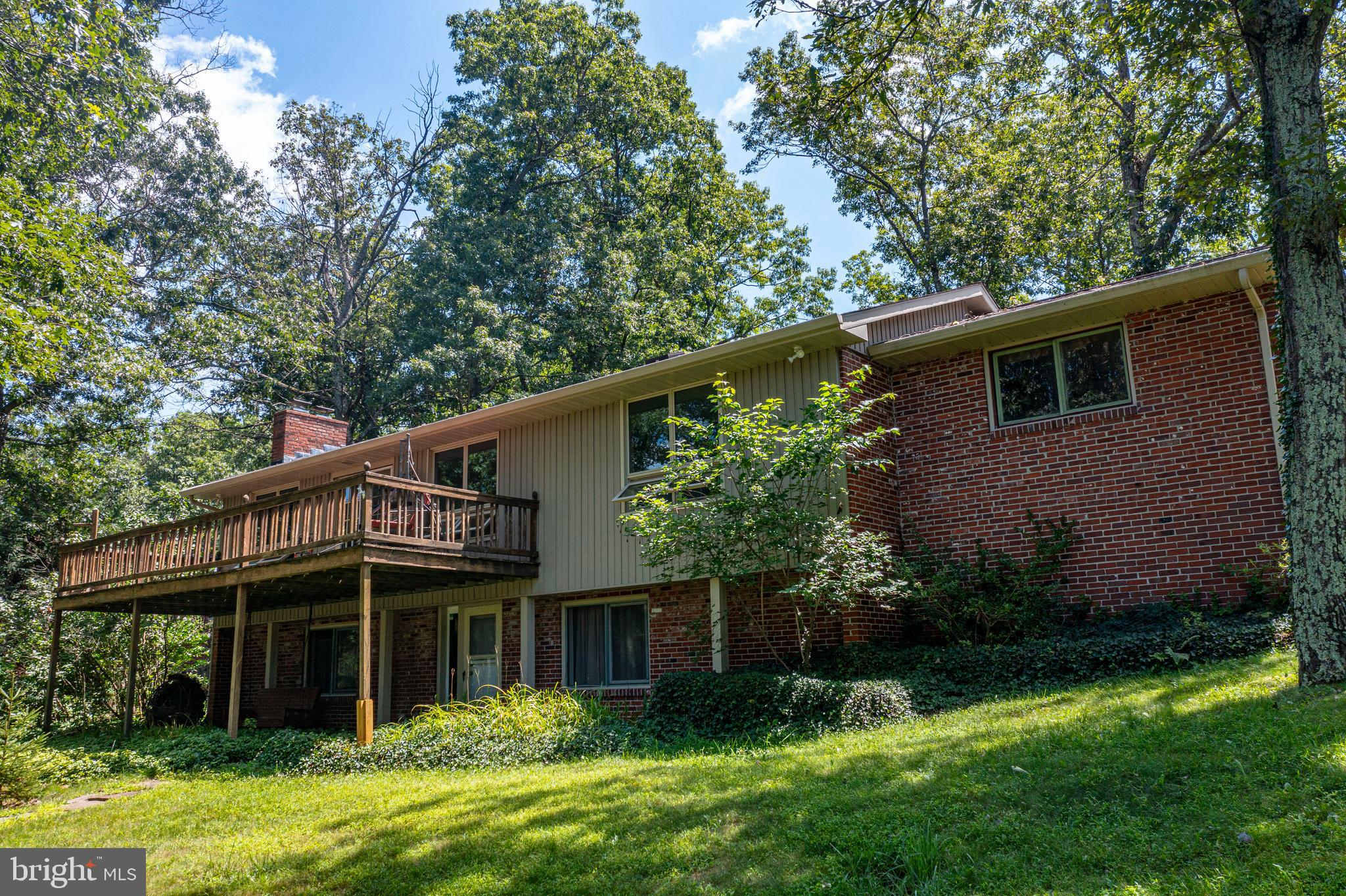 23 SUNSET DRIVE