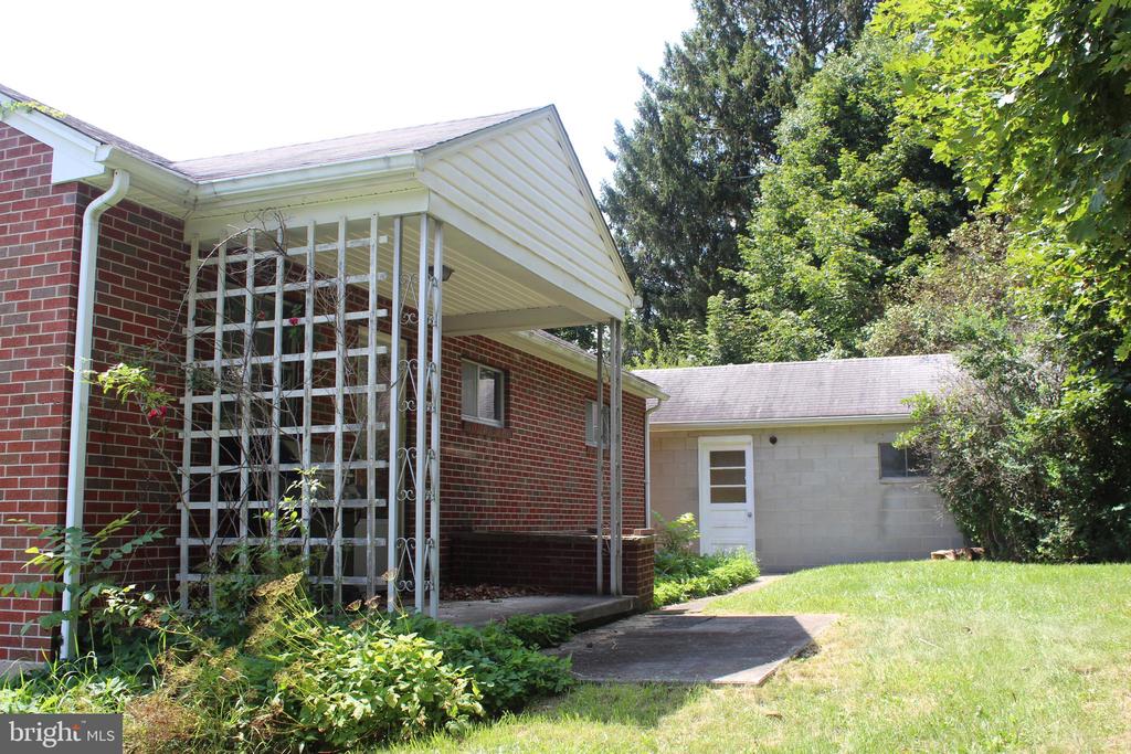 53 STOYER STREET