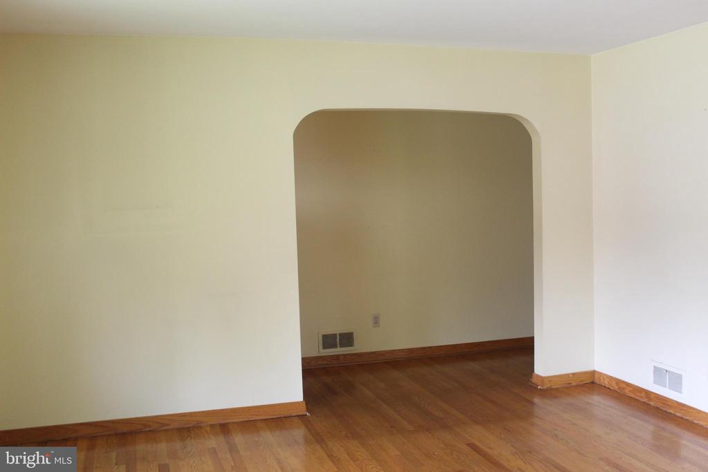 53 STOYER STREET