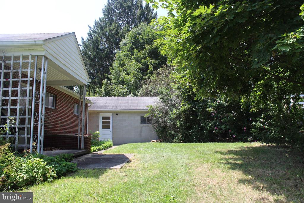 53 STOYER STREET