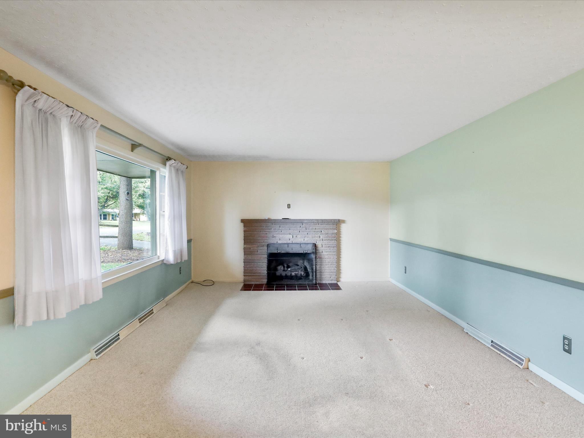 807 VALLEY VIEW DRIVE