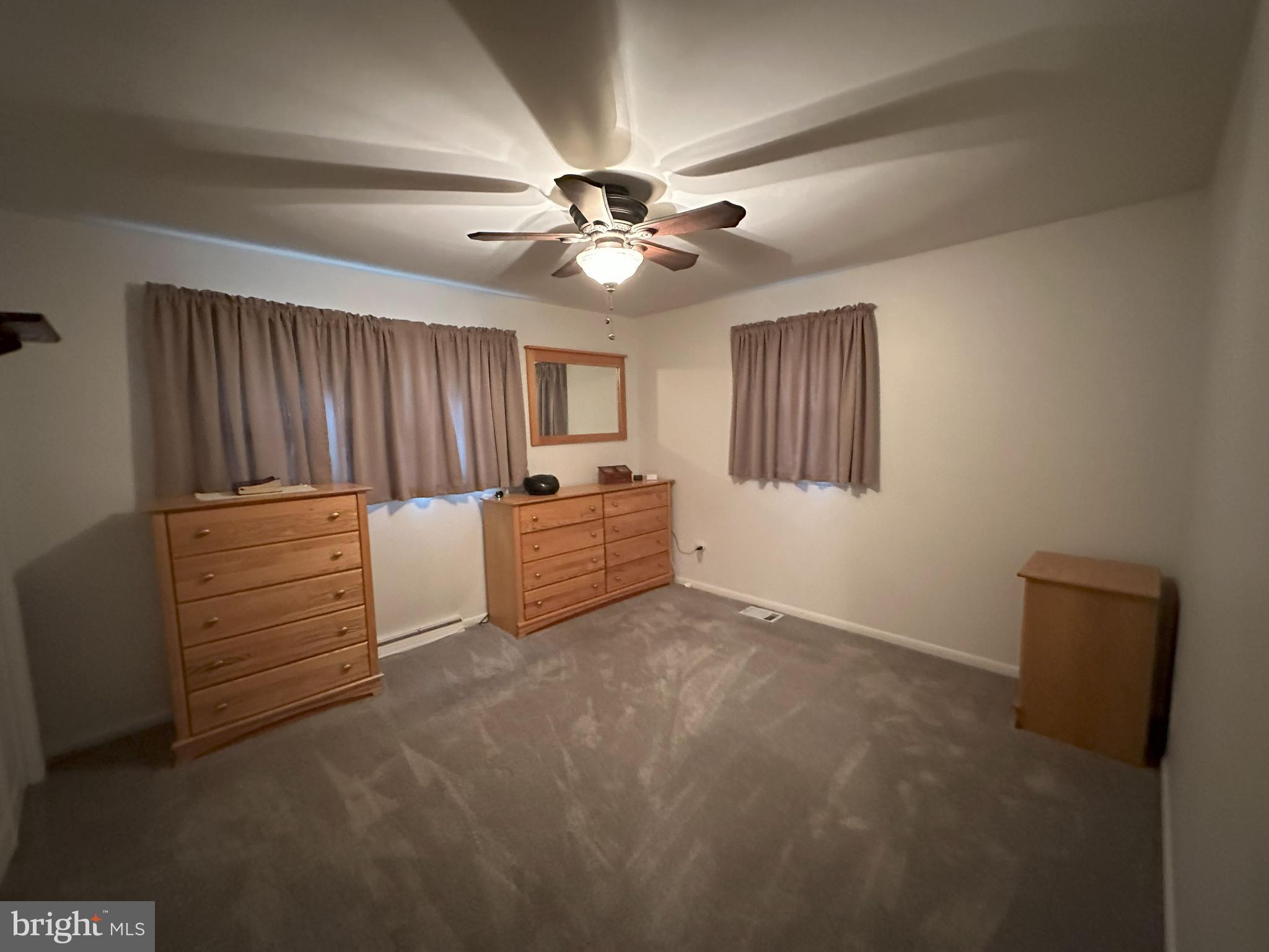 809 VALLEY VIEW DRIVE
