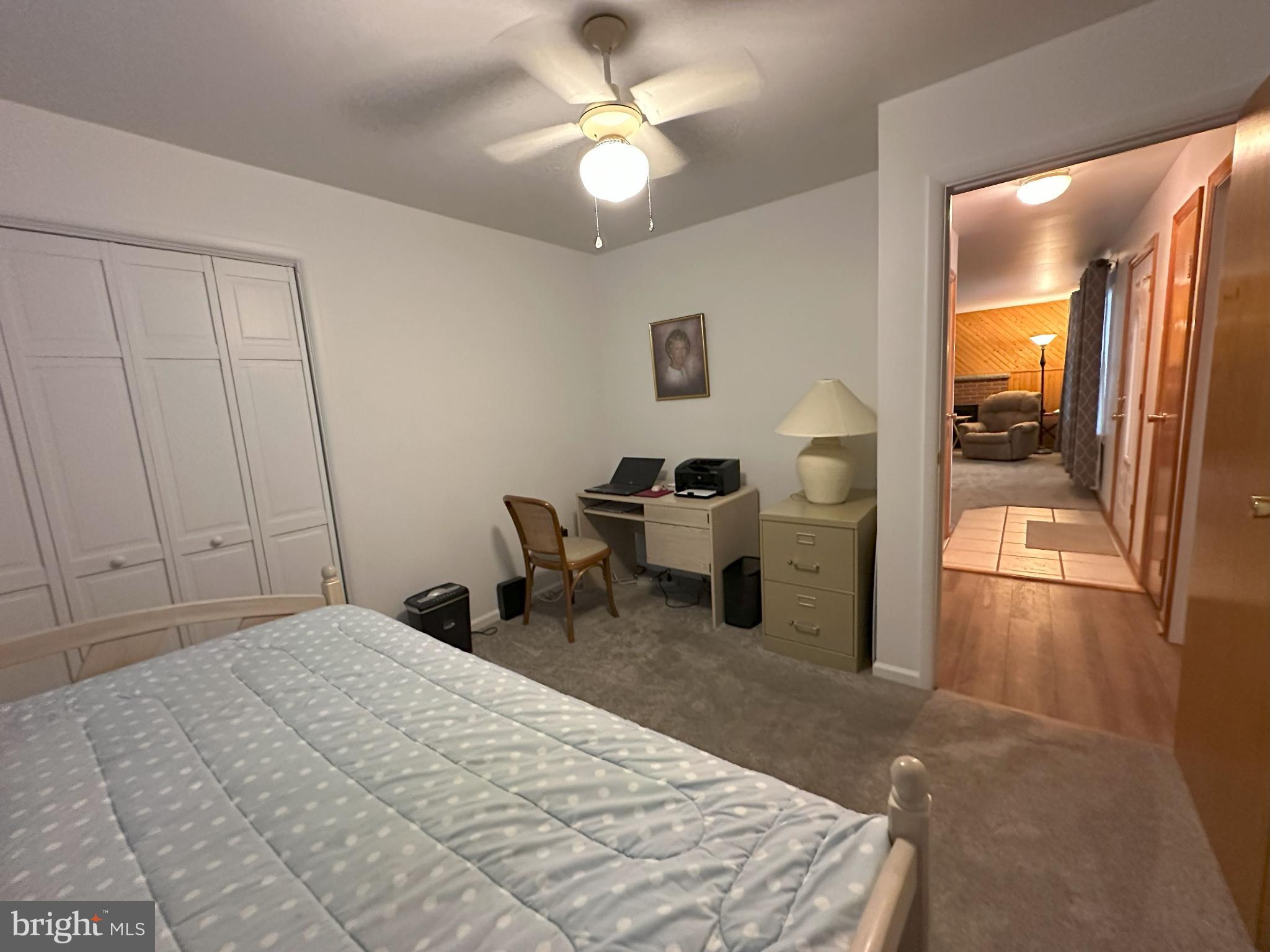 809 VALLEY VIEW DRIVE