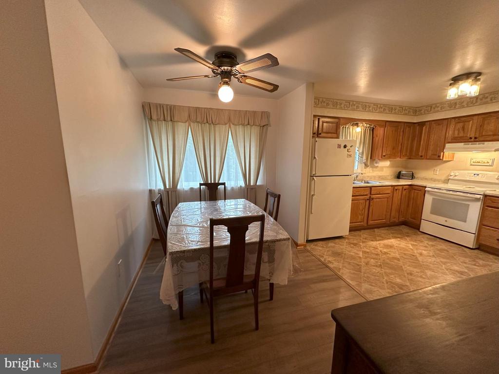 809 VALLEY VIEW DRIVE