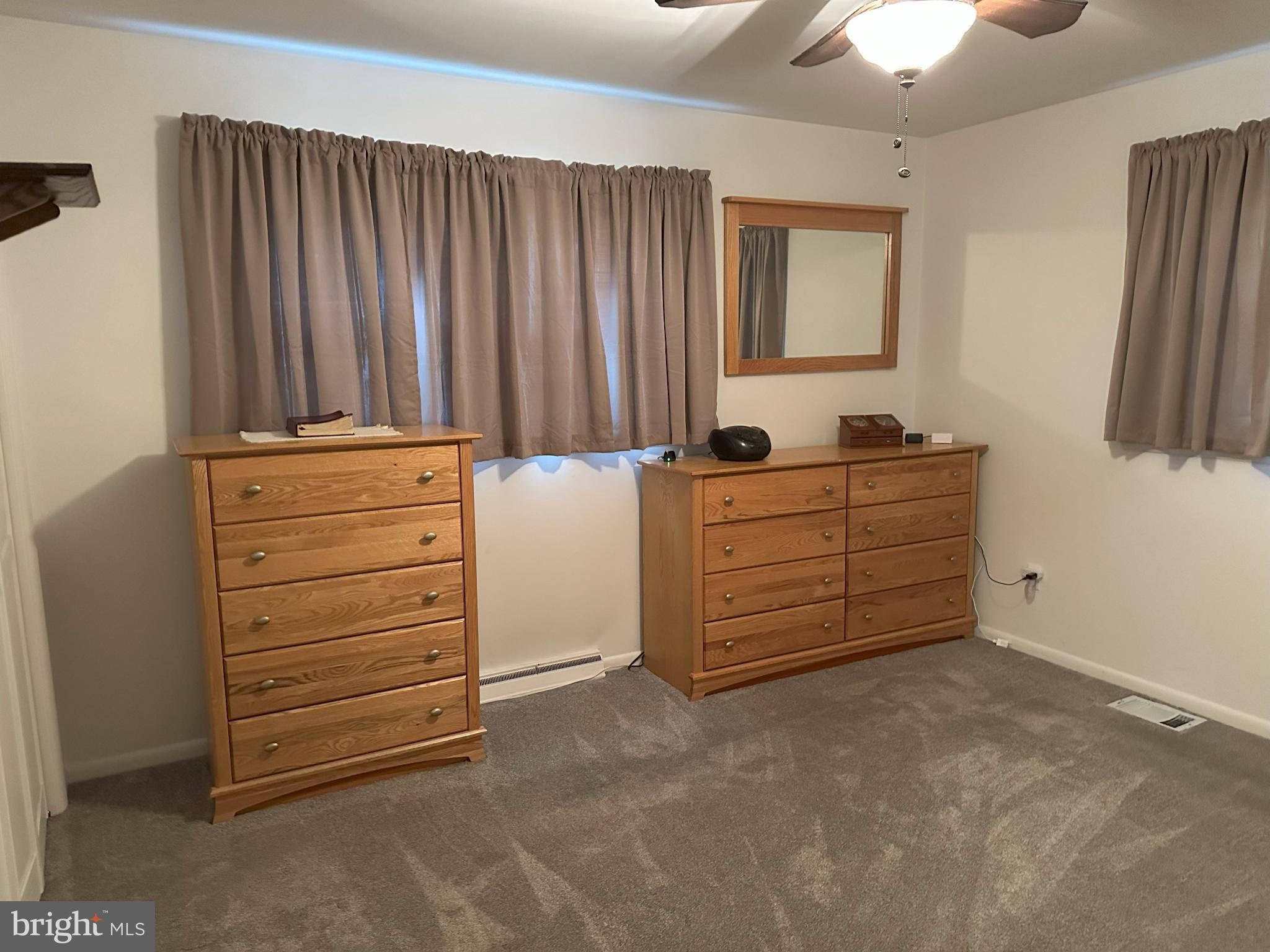 809 VALLEY VIEW DRIVE