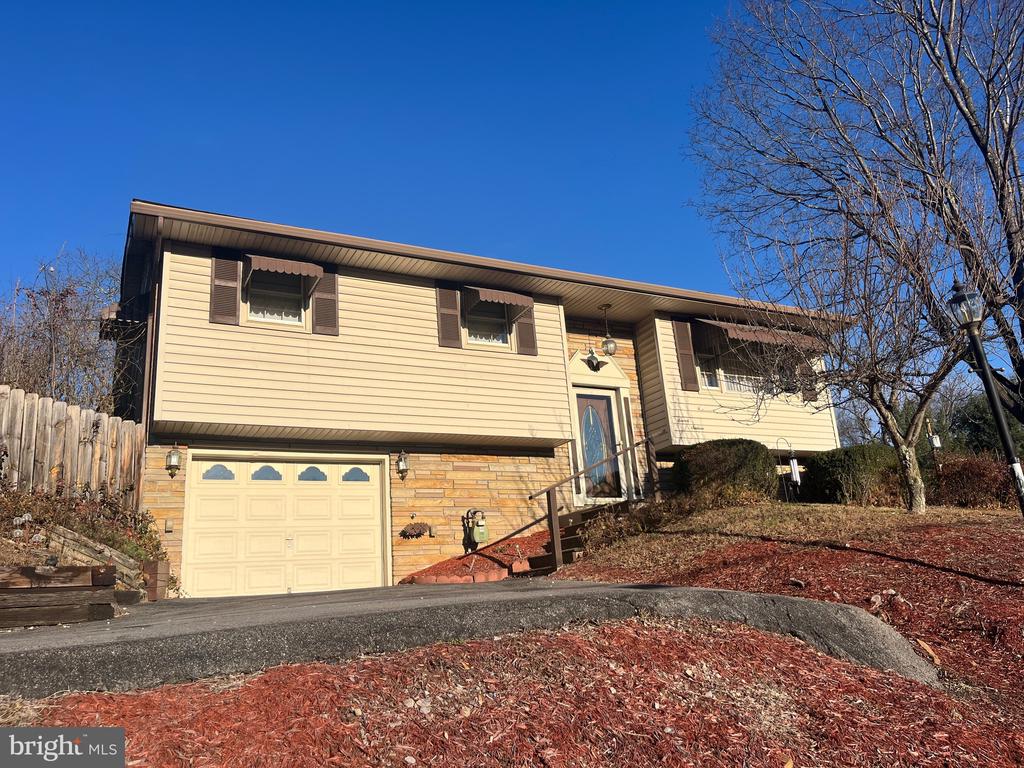 716 WINIFRED ROAD