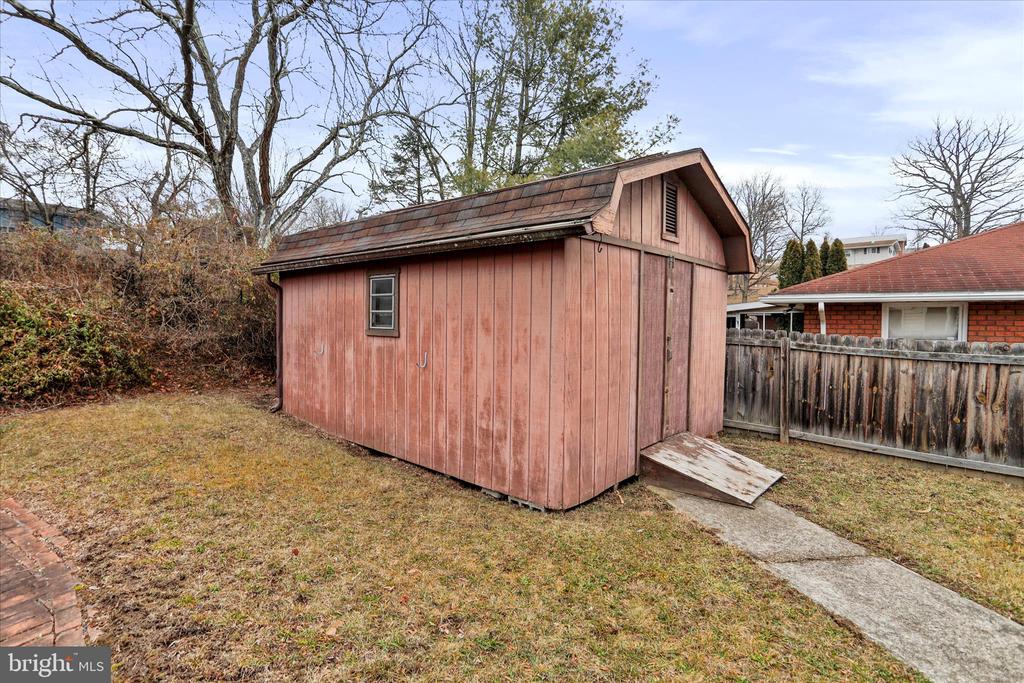 716 WINIFRED ROAD