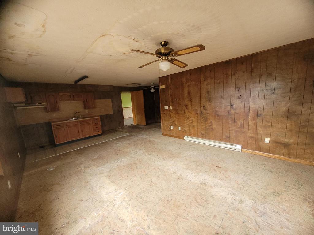 16512 N CONDA WAY