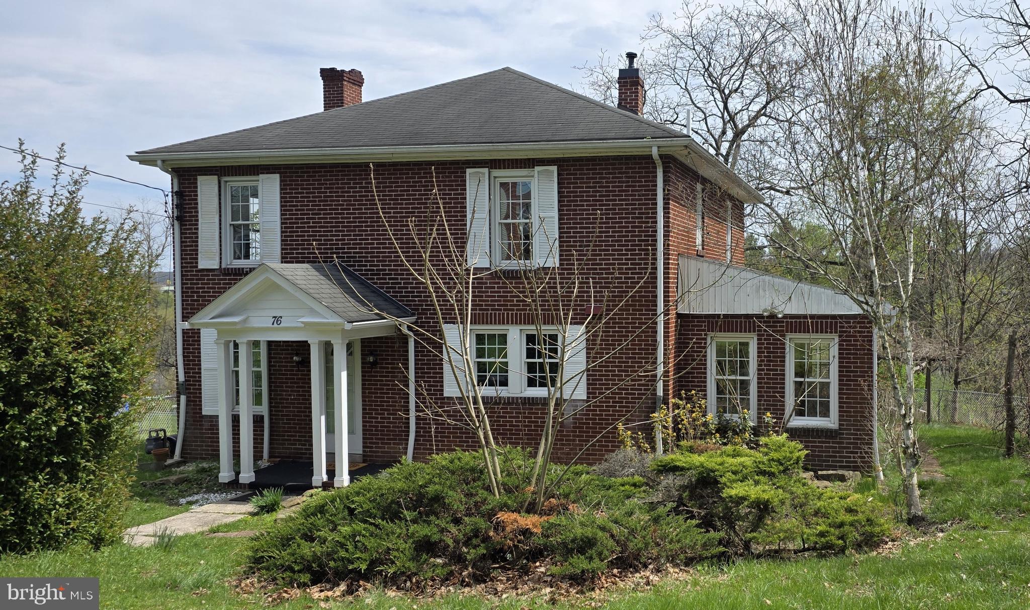 76 SPRING STREET