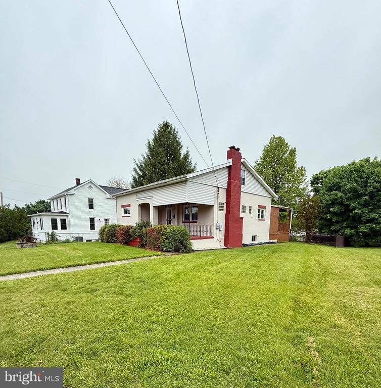 719 E OLDTOWN ROAD