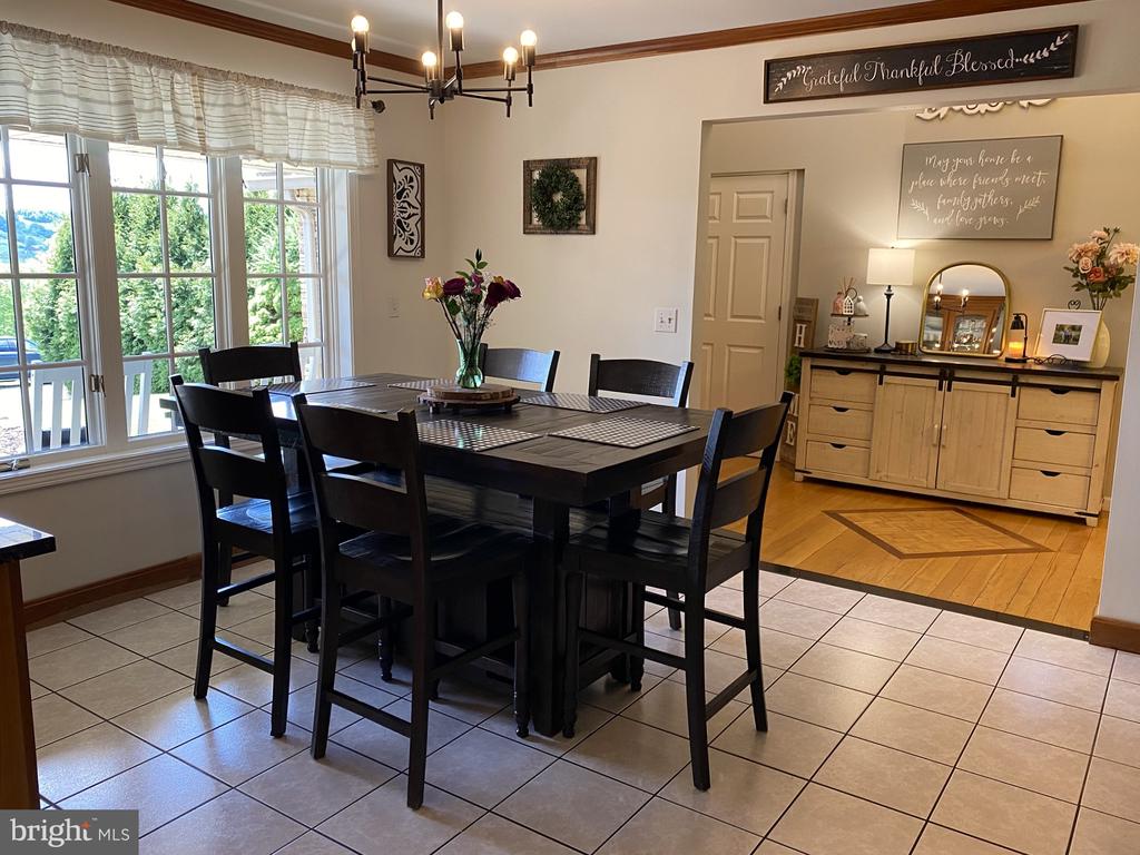 206 PINECREST DRIVE
