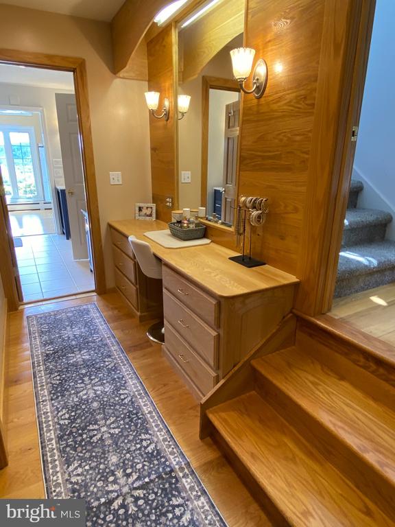 206 PINECREST DRIVE
