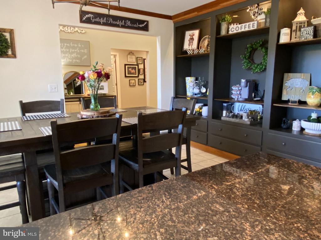 206 PINECREST DRIVE