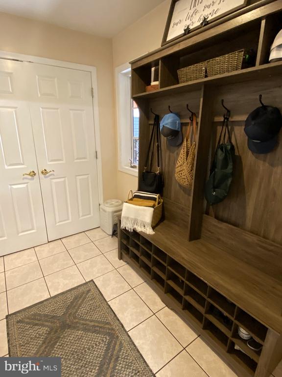 206 PINECREST DRIVE