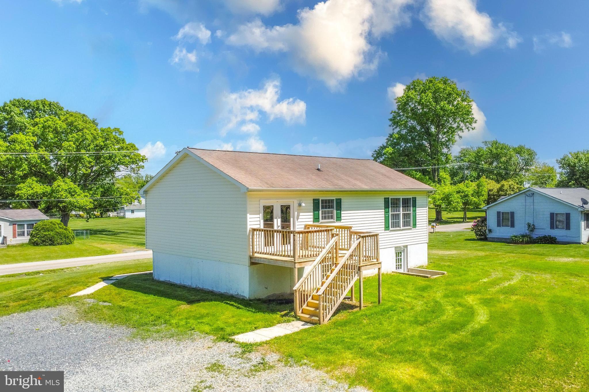 39 MIDDLE ROAD