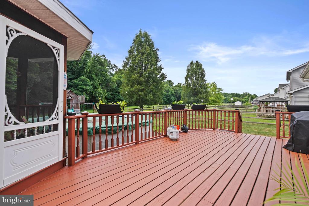 516 HIGHLAND DRIVE