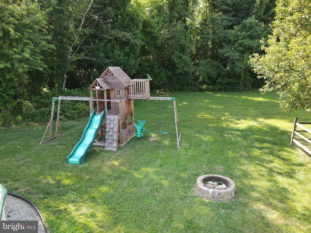 516 HIGHLAND DRIVE
