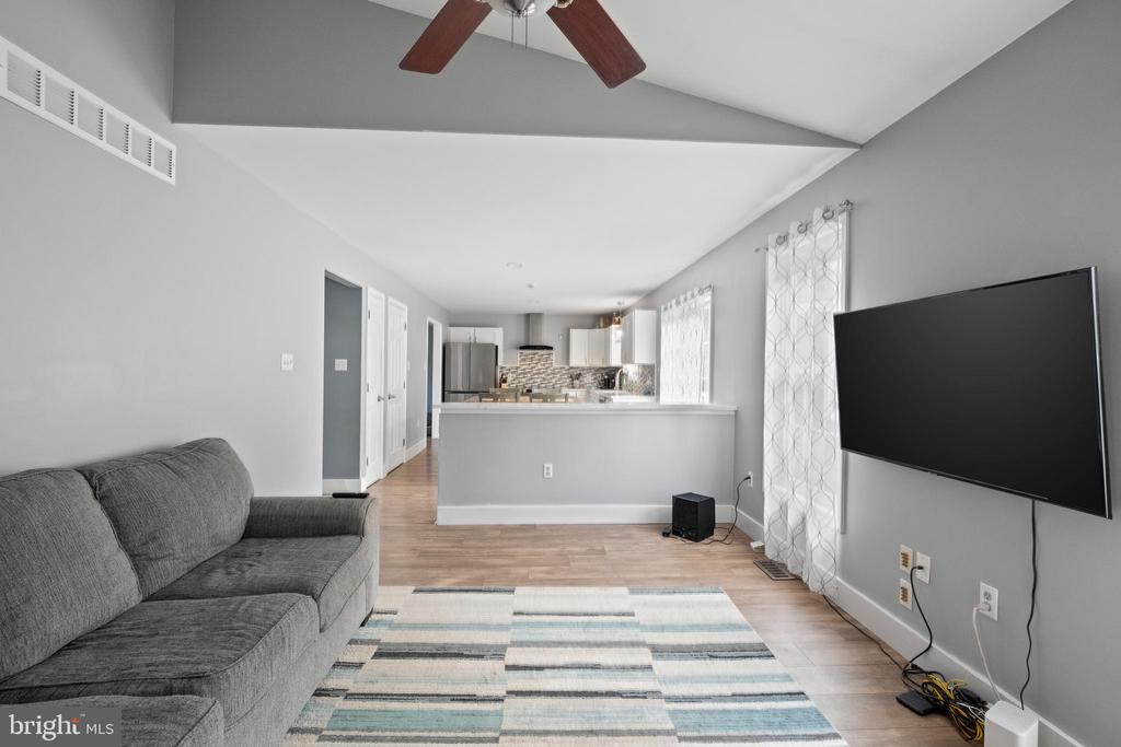 516 HIGHLAND DRIVE