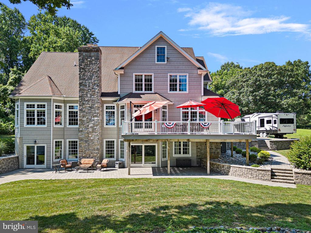 155 W TEAL POINT ROAD