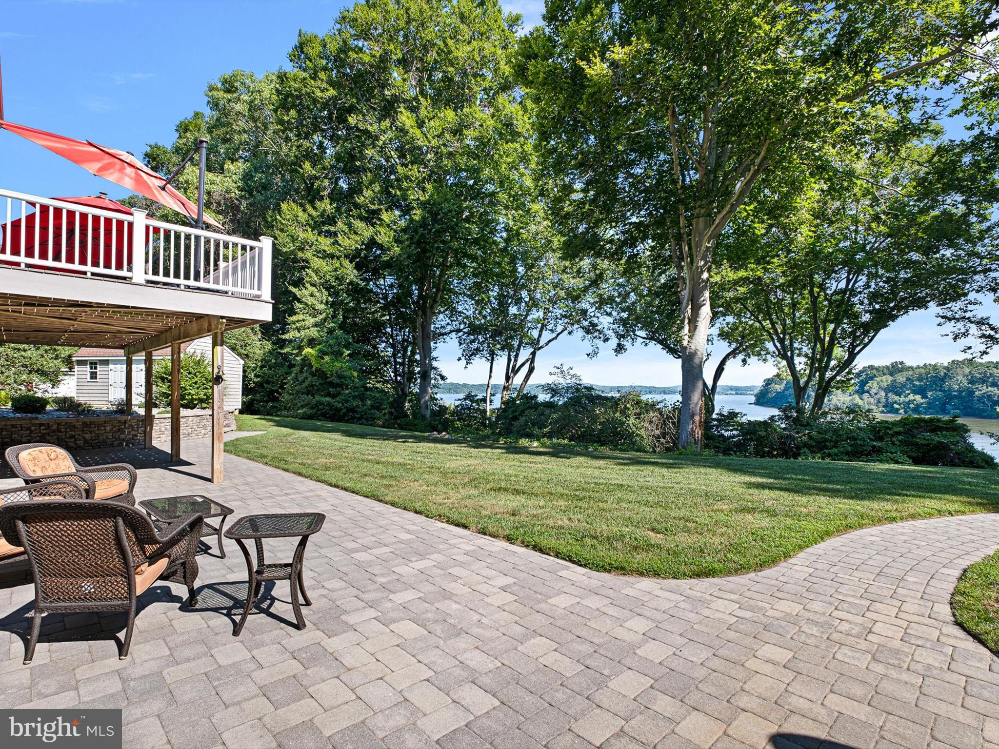 155 W TEAL POINT ROAD