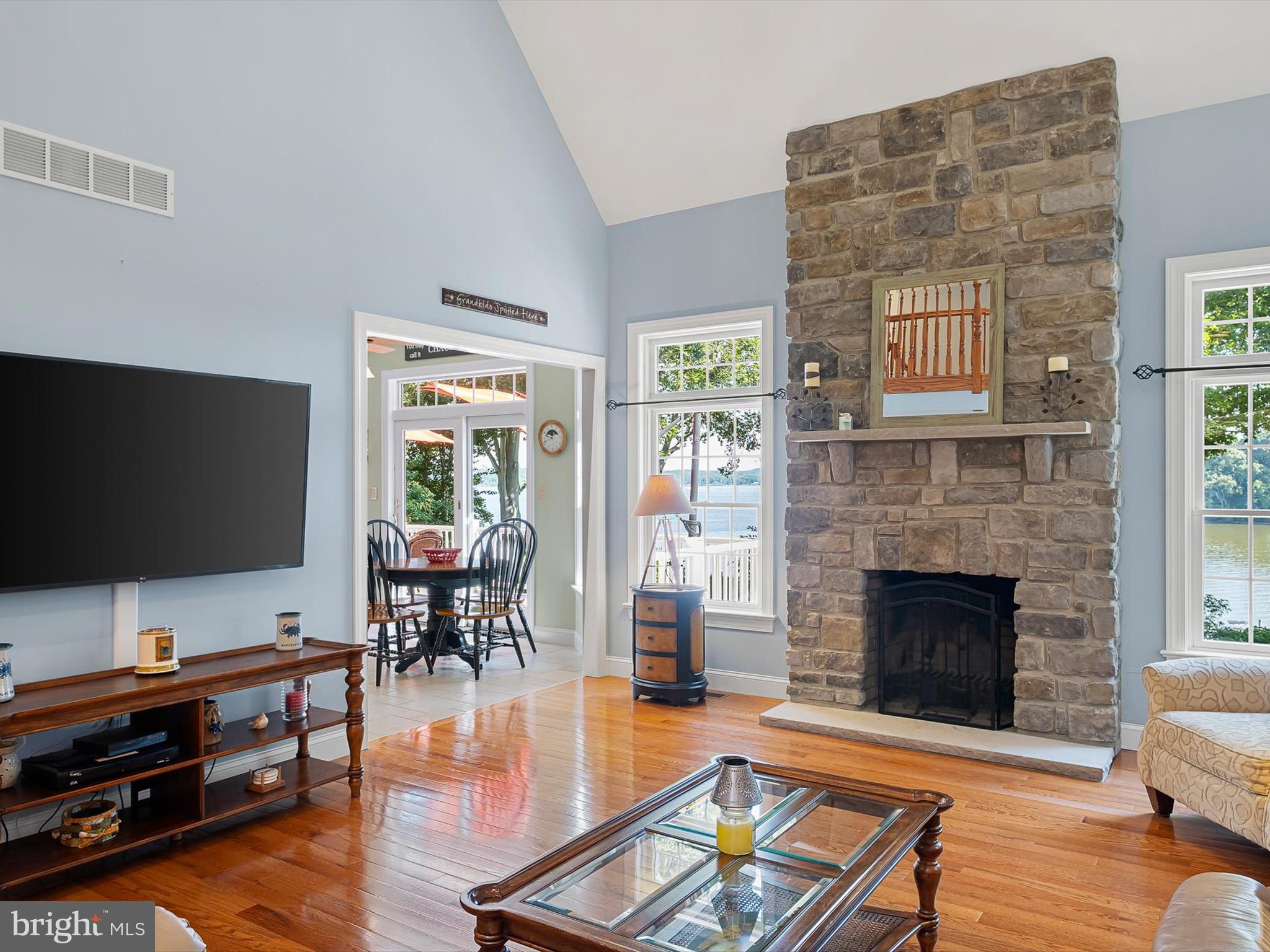 155 W TEAL POINT ROAD