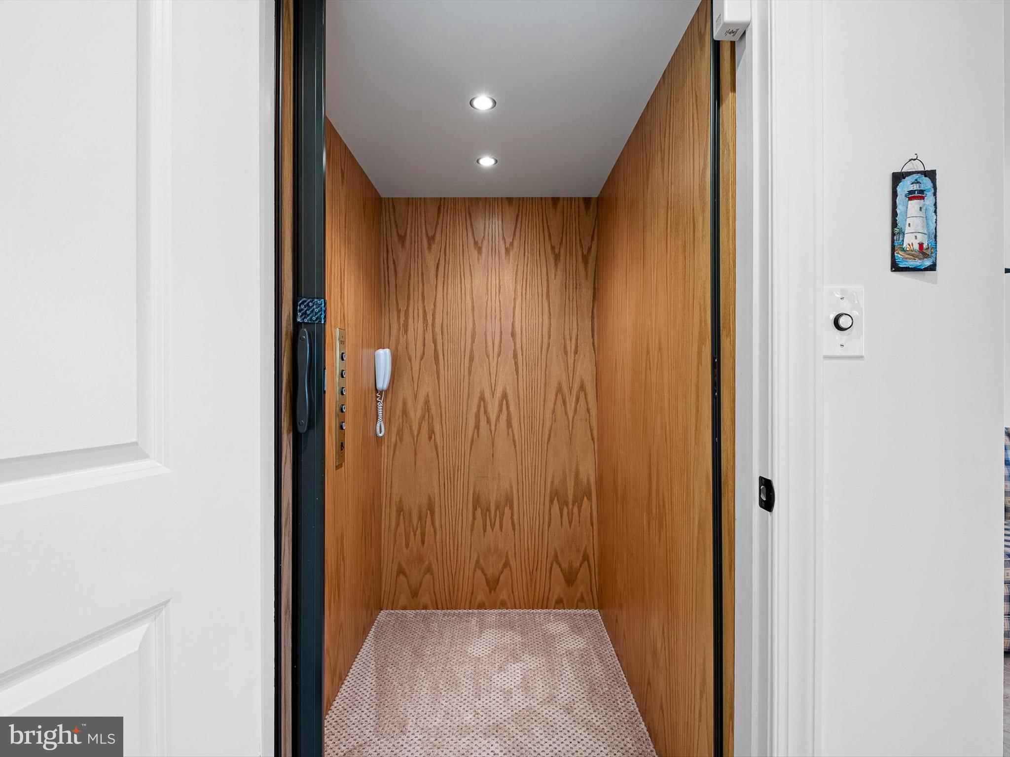 155 W TEAL POINT ROAD