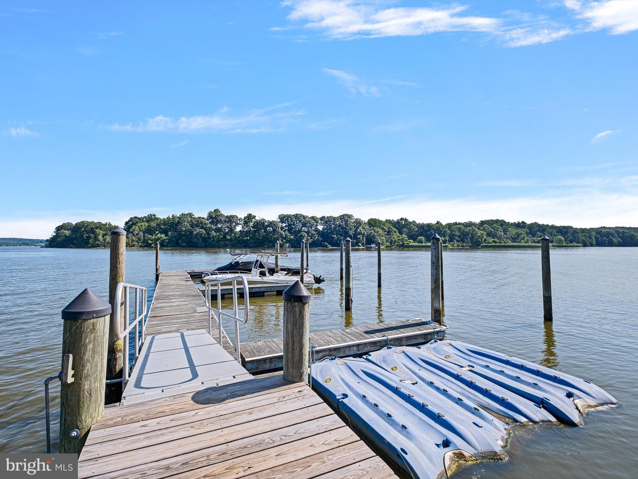 155 W TEAL POINT ROAD