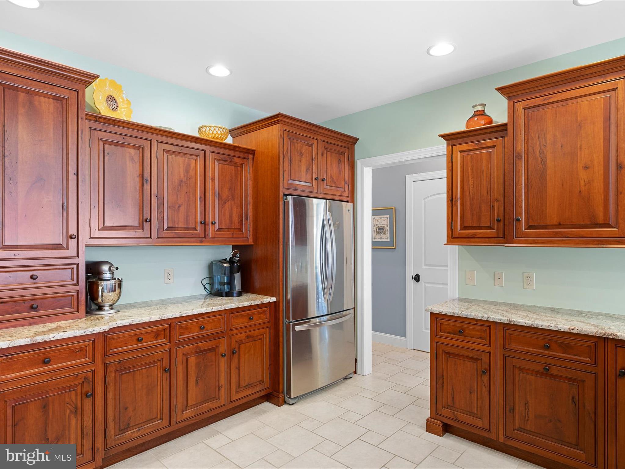 155 W TEAL POINT ROAD