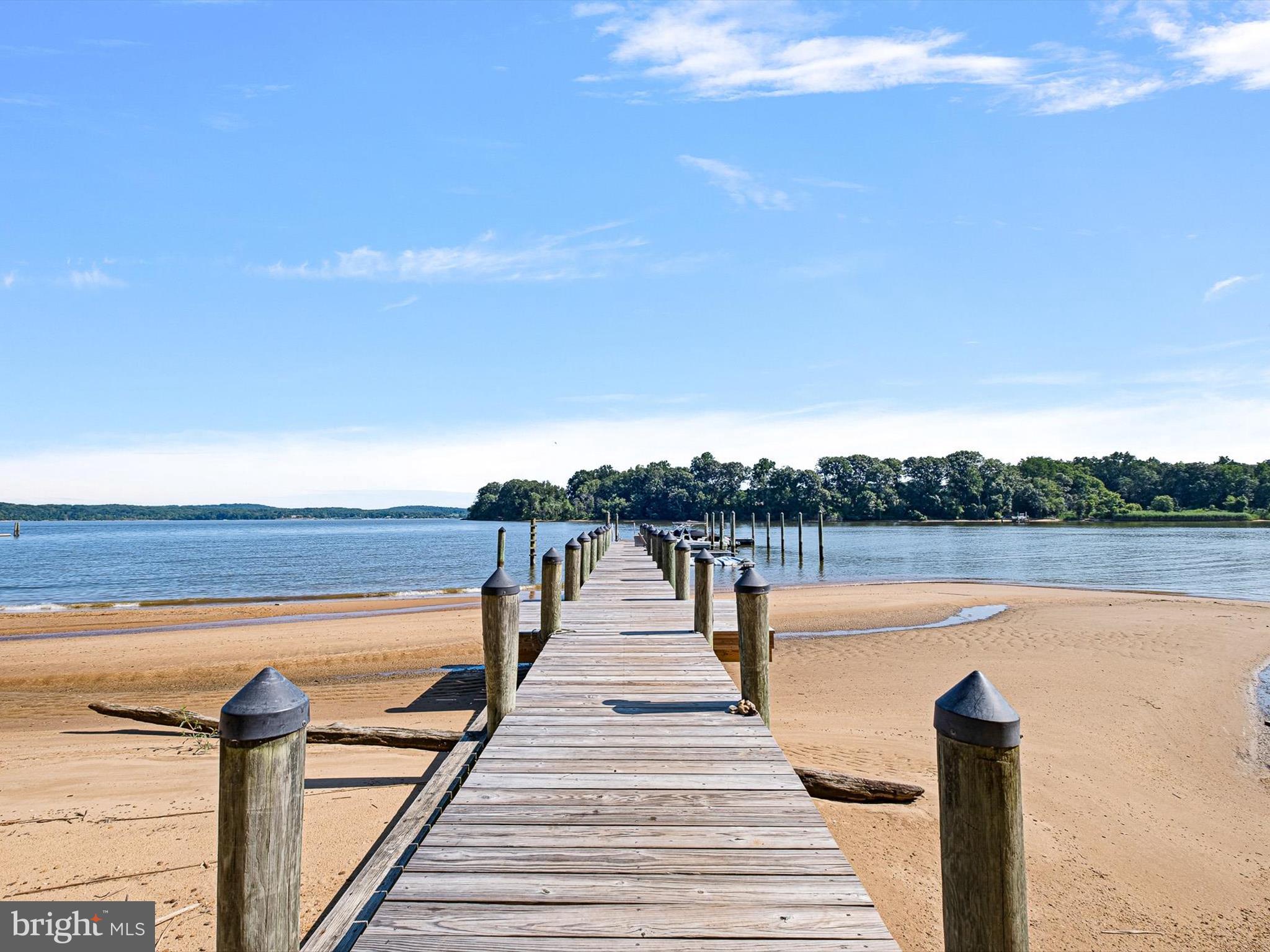 155 W TEAL POINT ROAD