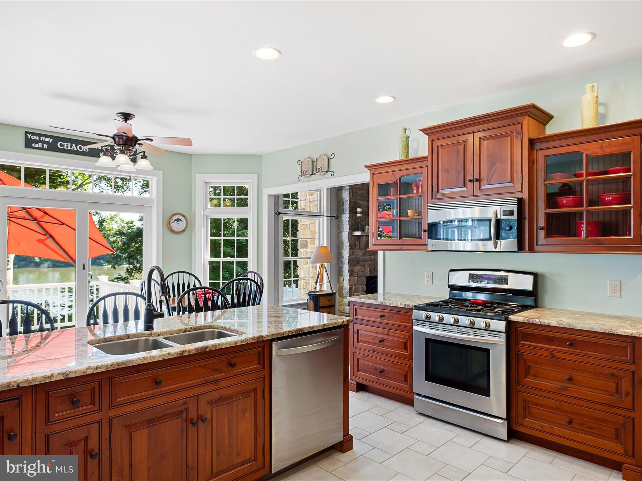 155 W TEAL POINT ROAD