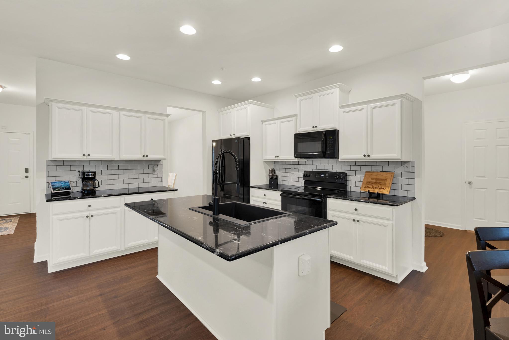 155 STEAMBOAT COURT
