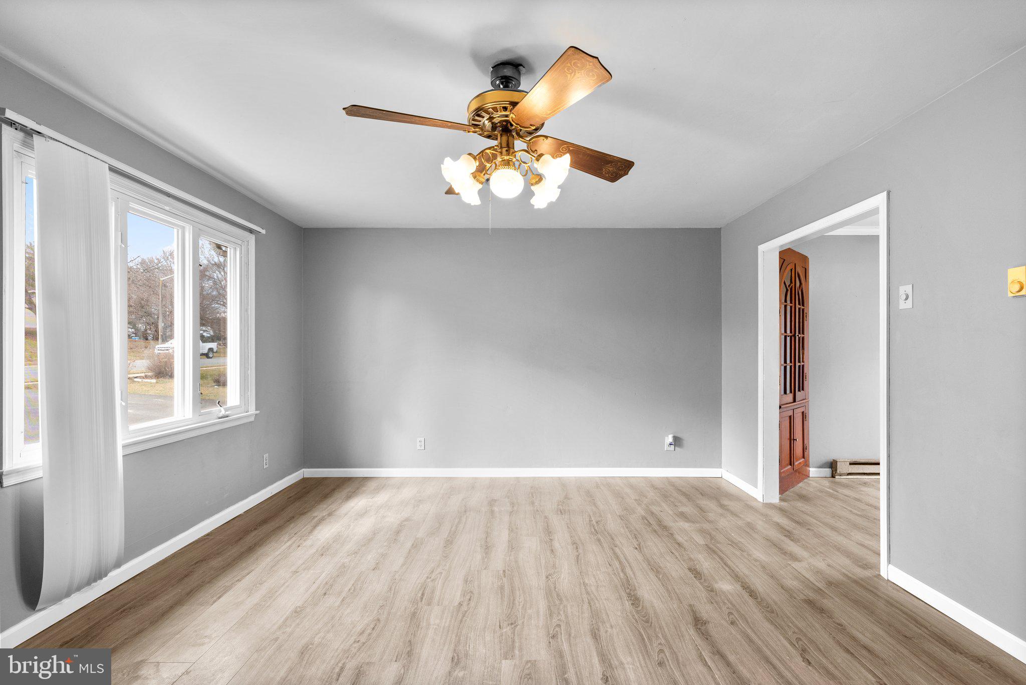 221 RYAN DRIVE