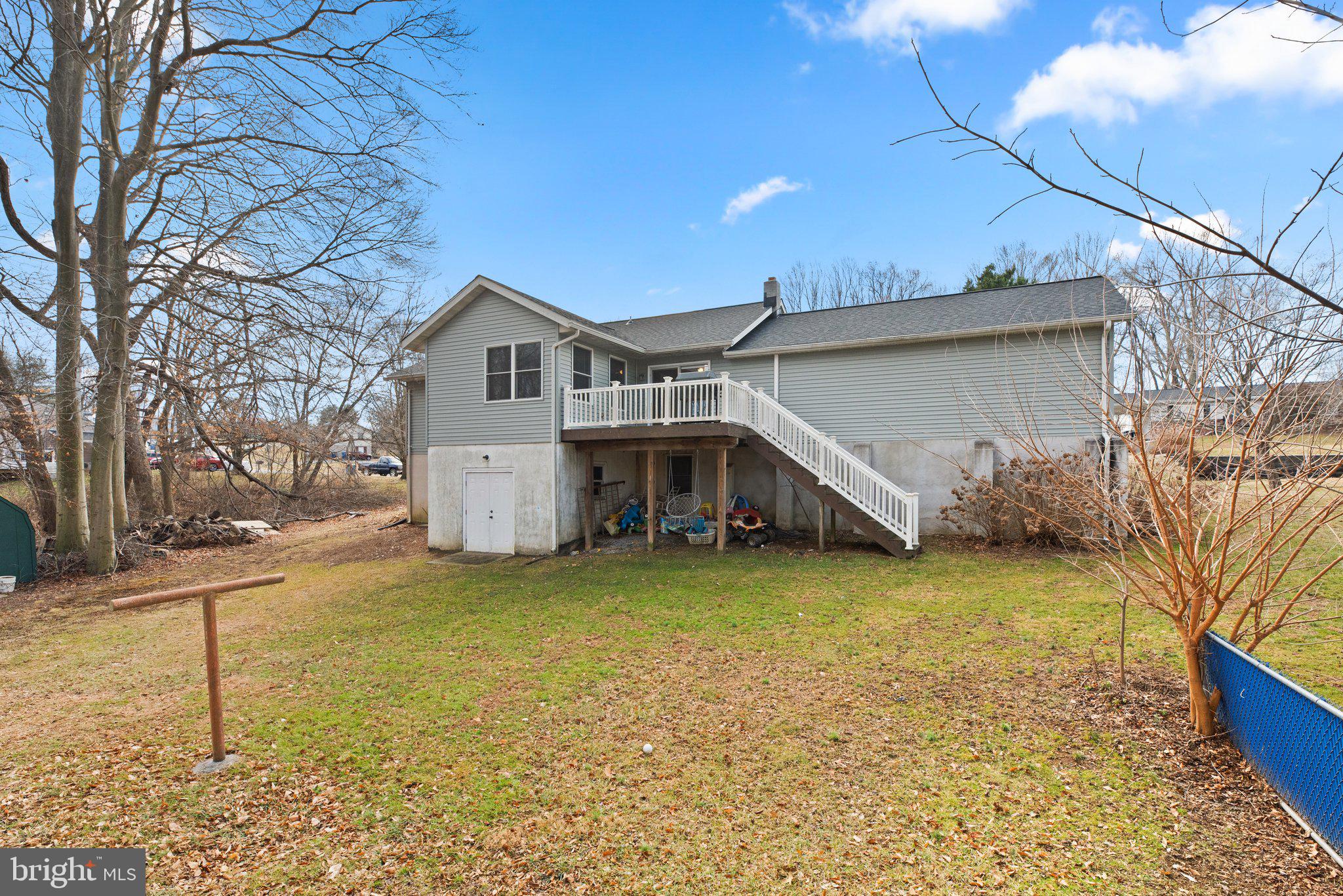 221 RYAN DRIVE
