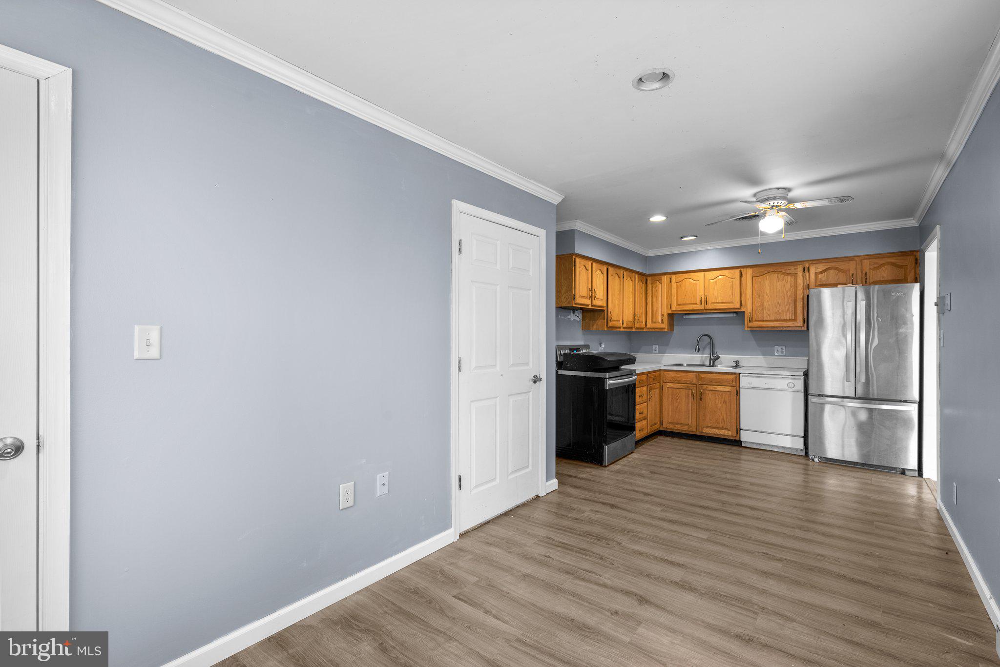 221 RYAN DRIVE