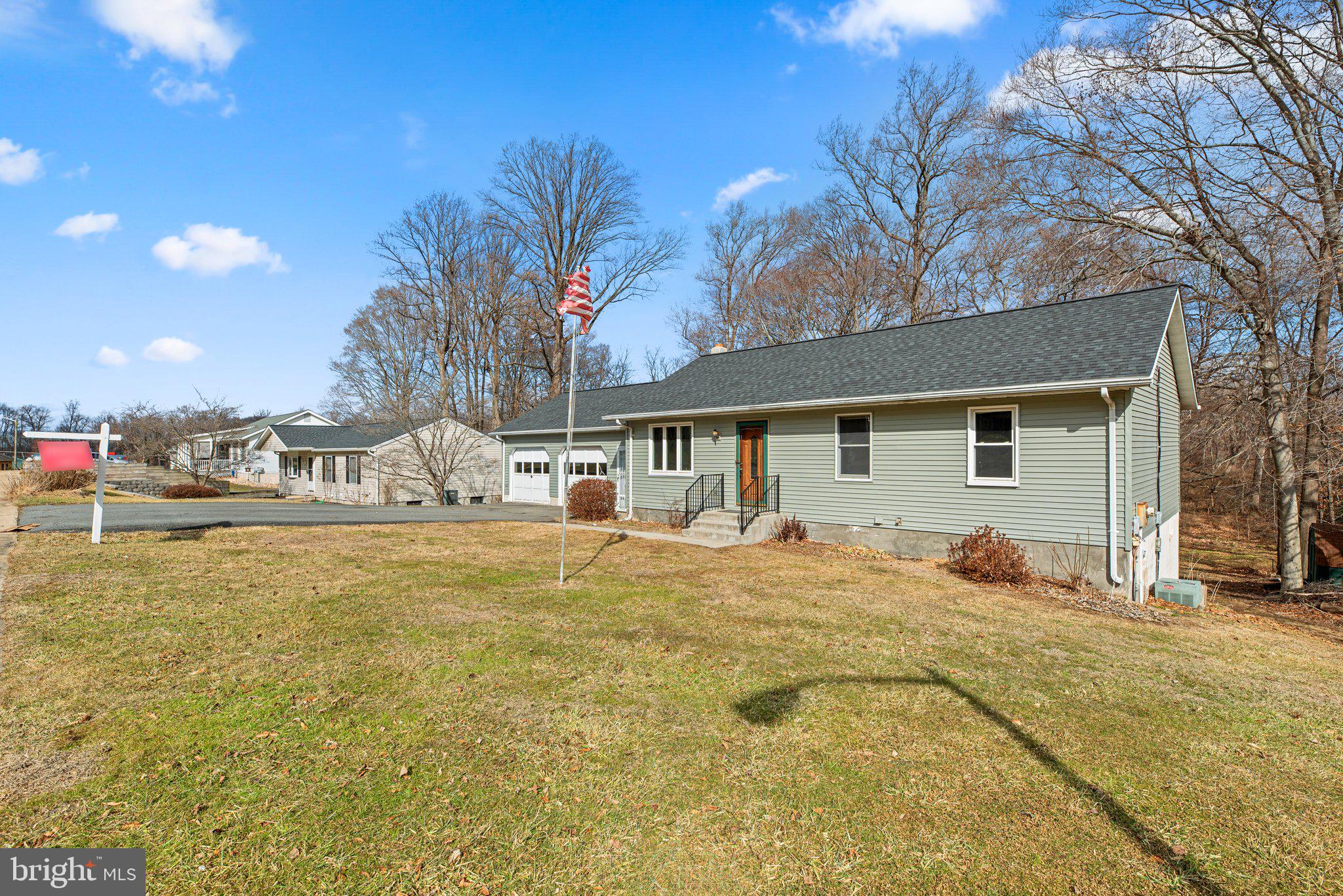 221 RYAN DRIVE