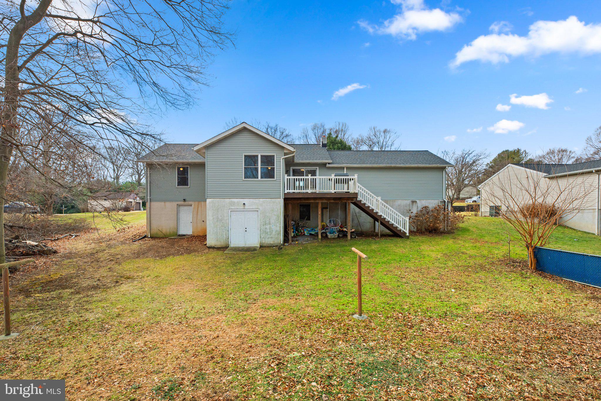221 RYAN DRIVE