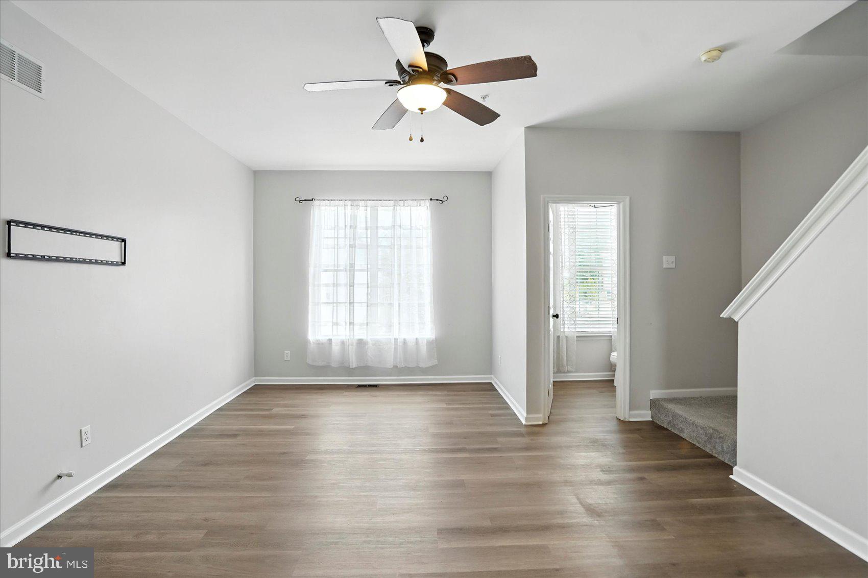 10 WHITETAIL WAY