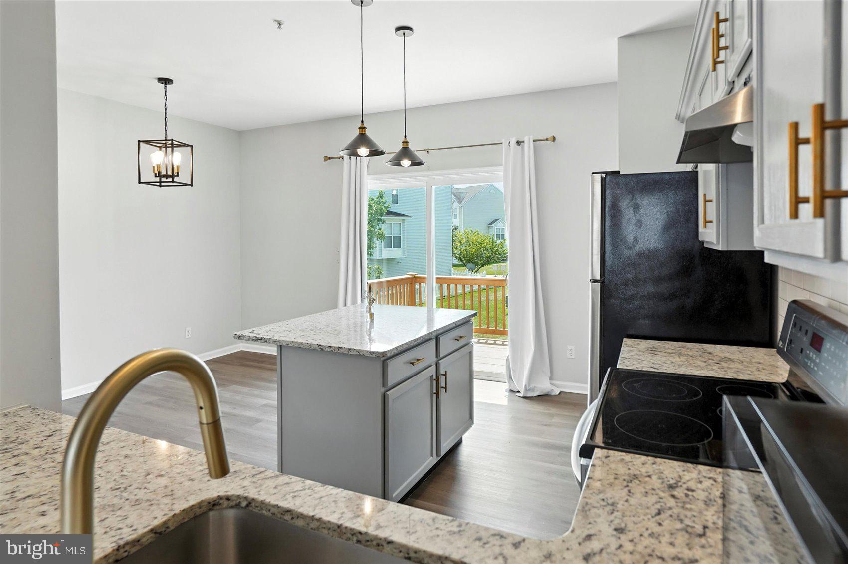 10 WHITETAIL WAY