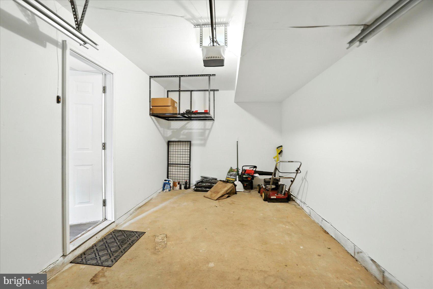 10 WHITETAIL WAY